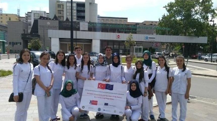Manisalı &Ouml;ğrenciler Yurt Dışında Staj G&ouml;r&uuml;yor