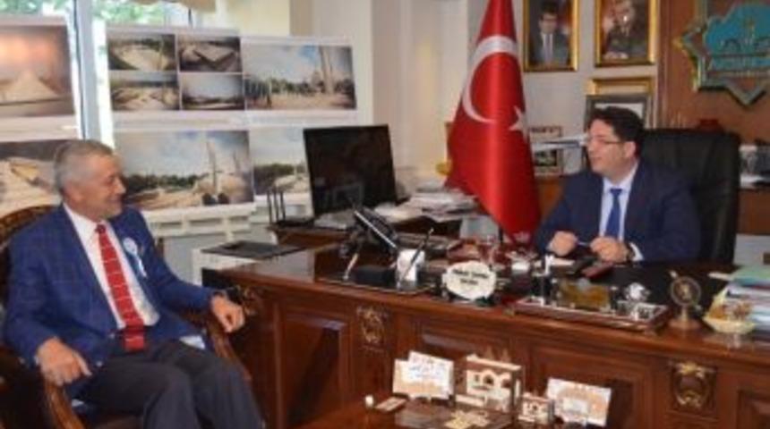 Aksaray Sgk&rsquo;dan Belediye Başkanı Yazgı&rsquo;ya Ziyaret