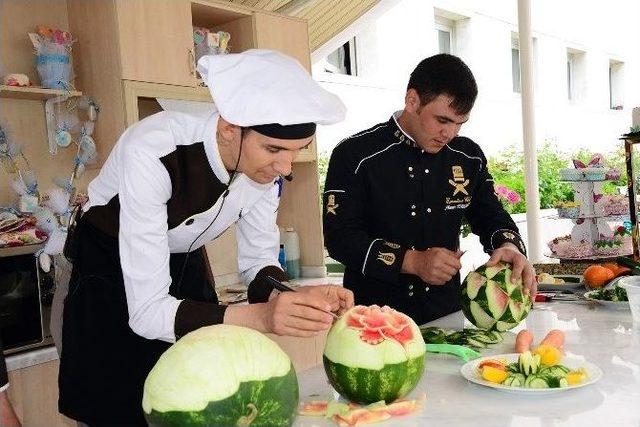 Komek Altın Dokunuşlar Konya İle Buluşuyor