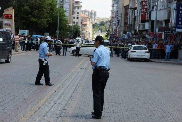 Bomba Süsü Verdiği Çanta İle Bankayı Soymaya Kalkıştı