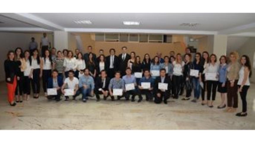 Geleceğin İnsan Kaynakları Uzmanları Sertifikalarını Aldı