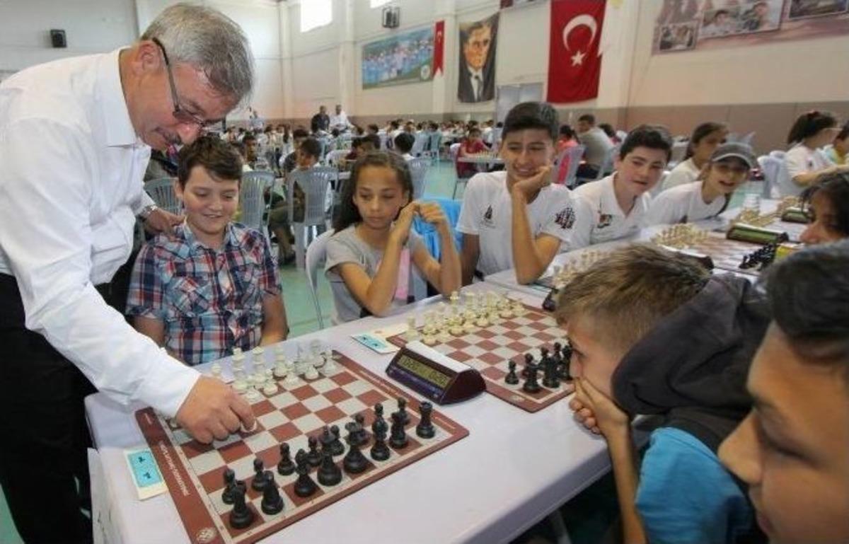Saruhanlı&rsquo;da 2. Satran&ccedil; Şenliği