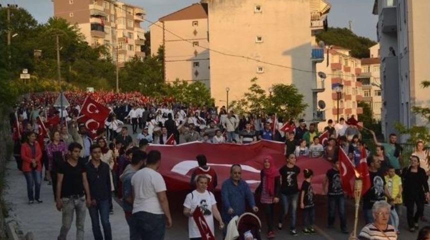 Alaplı&rsquo;da 19 Mayıs Fener Alayı Coşkusu