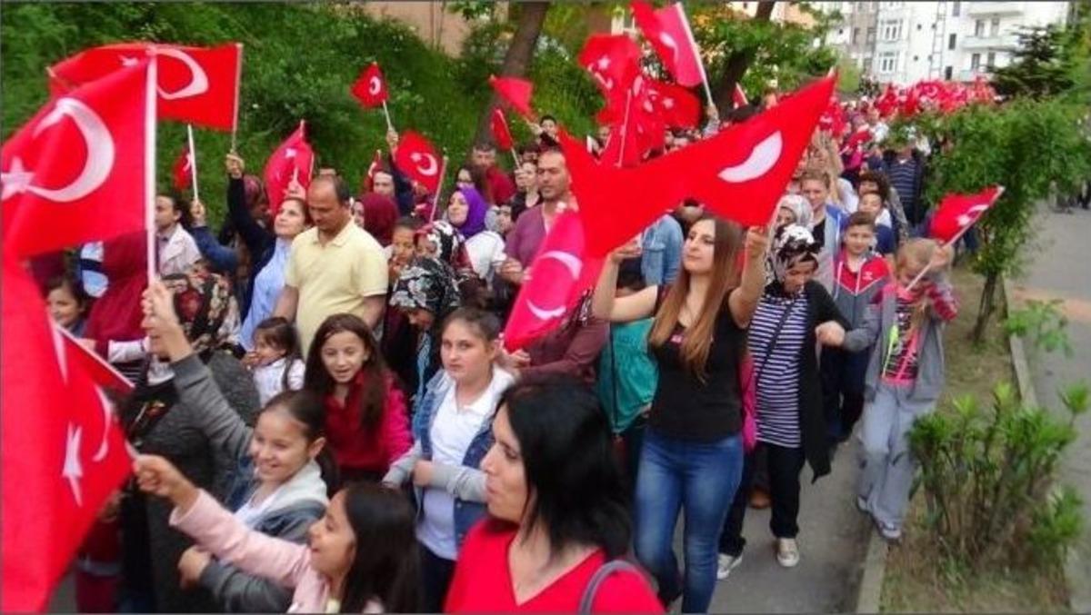 G&uuml;l&uuml;&ccedil;&rsquo;te 19 Mayıs Ş&ouml;len Havasında Kutlandı