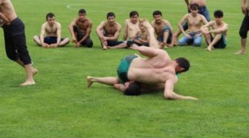 &Ccedil;aycuma&rsquo;da G&uuml;reş M&uuml;sabakası D&uuml;zenlendi