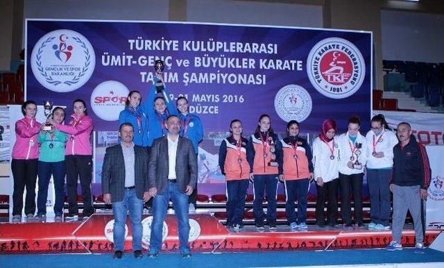 Kulüpler Karate Şampiyonası’nda İlk Güne İstanbul Damgası