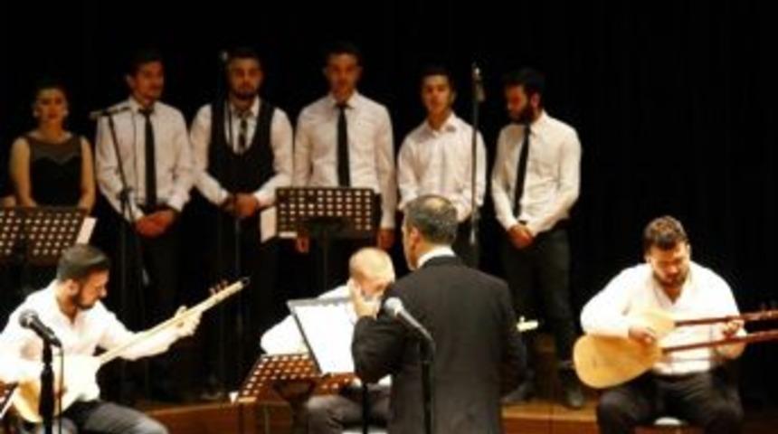 Sa&uuml;&rsquo;de T&uuml;rk Halk M&uuml;ziği Konseri