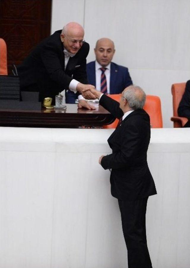 Meclis’te Kılıçdaroğlu-bahçeli Sohbeti