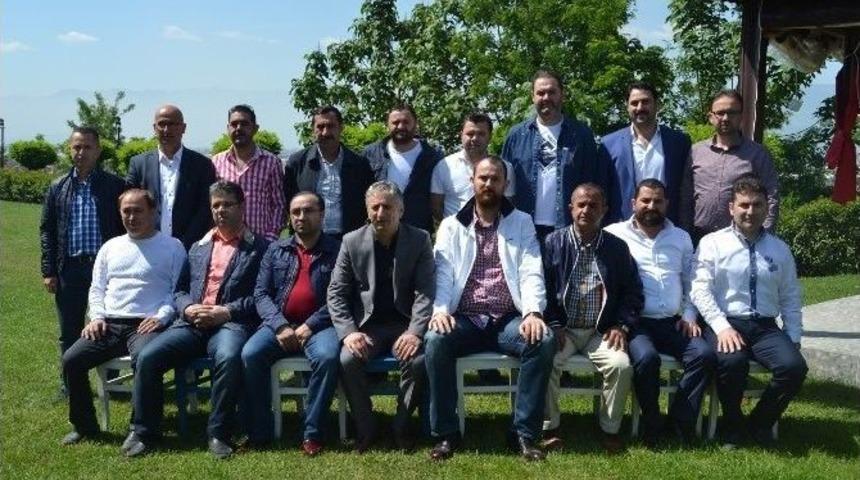 İneg&ouml;lspor Başkan Adayı Timur Erezsarı Listesini A&ccedil;ıkladı