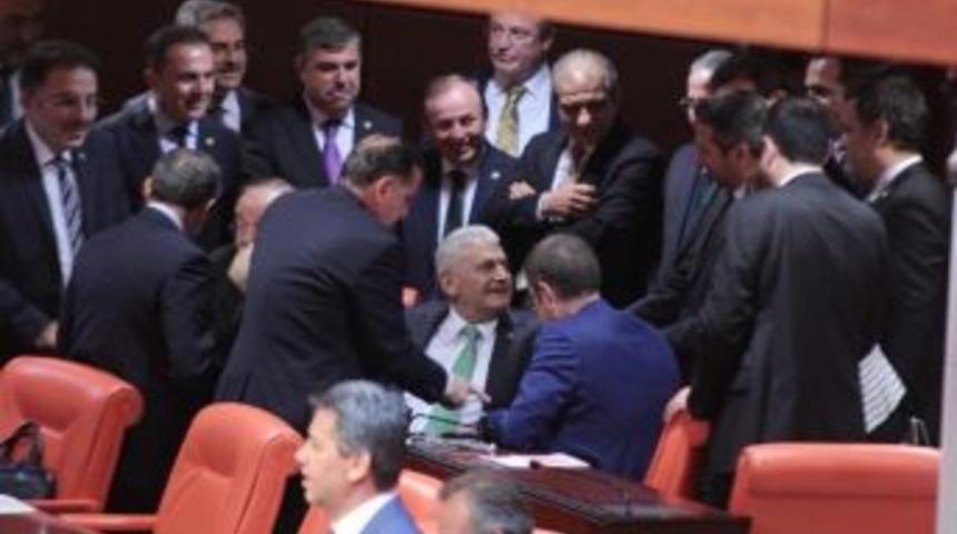 Ak Partili Vekillerden Binali Yıldırım&rsquo;a B&uuml;y&uuml;k İlgi