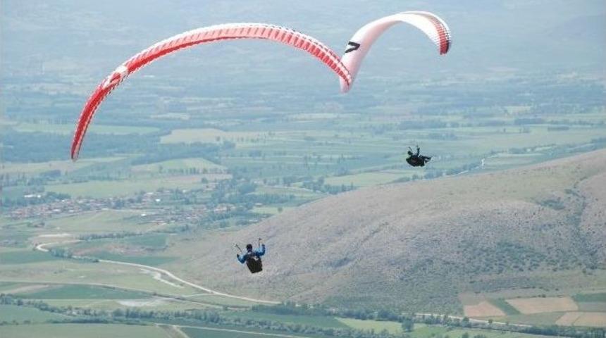 Tokat&rsquo;ta Cross Country Uluslararası Yama&ccedil; Paraş&uuml;t&uuml; Yarışması Başladı