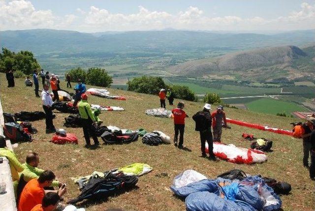 Tokat&rsquo;ta Cross Country Uluslararası Yama&ccedil; Paraş&uuml;t&uuml; Yarışması Başladı 2