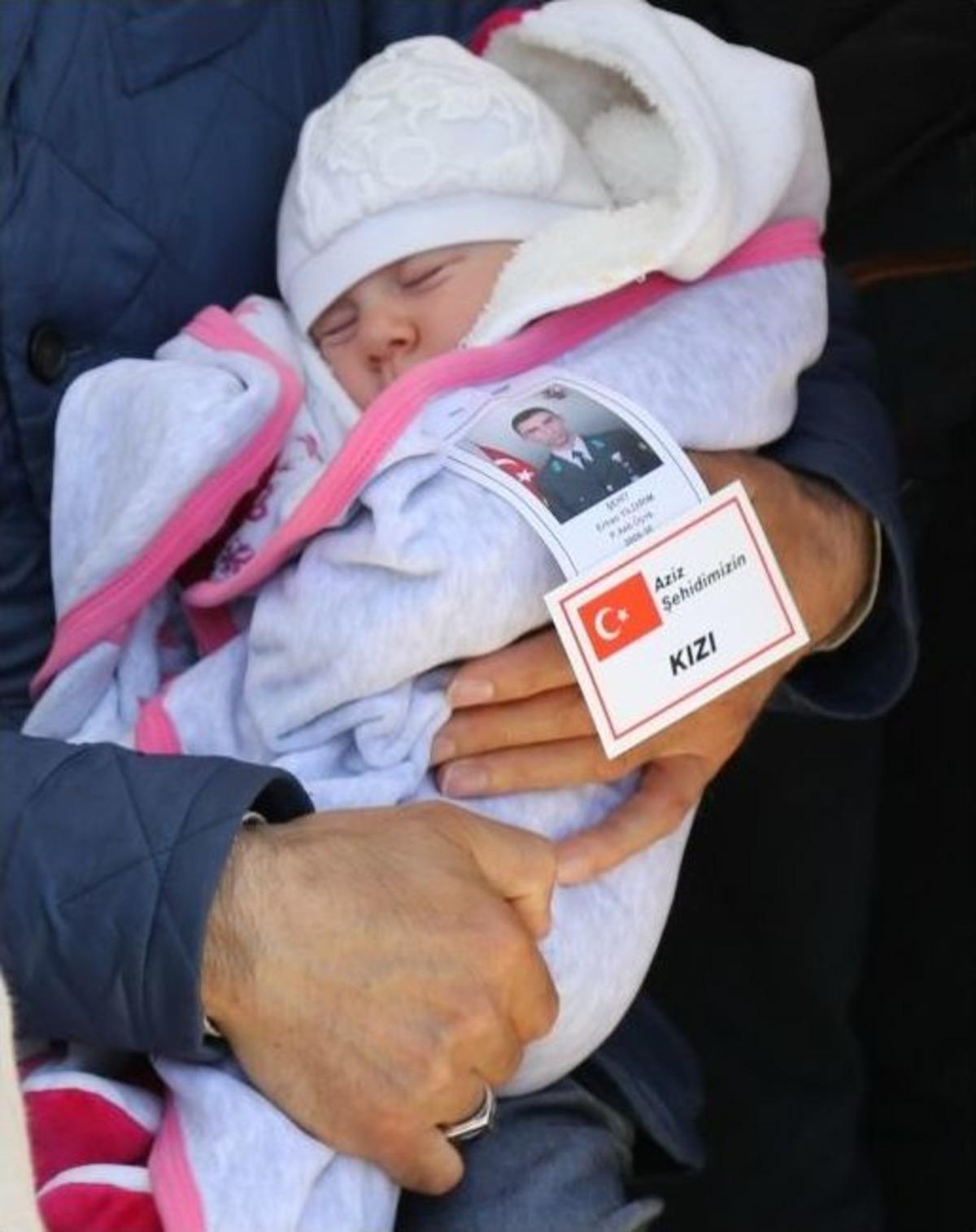 Başkent Şehitlerini Uğurladı