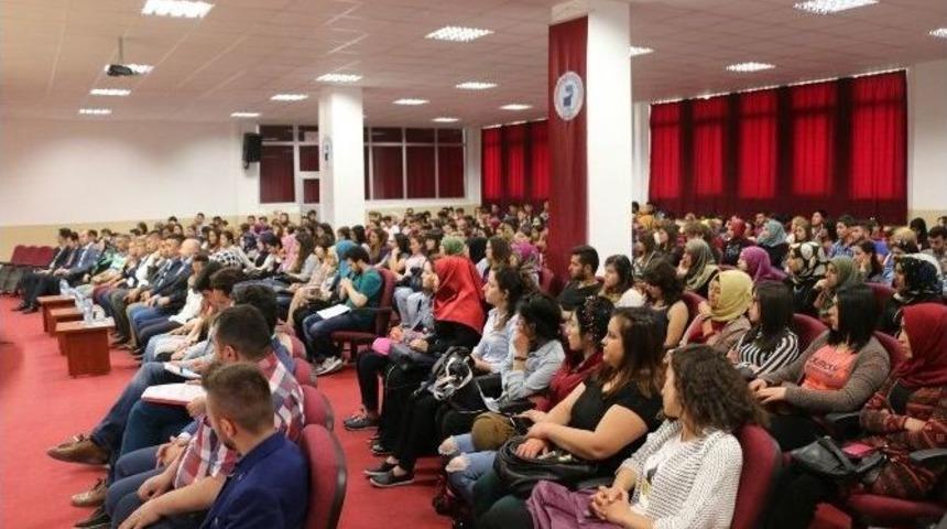 Pa&uuml; Acıpayam Myo&rsquo;da Kariyer Paneli Ger&ccedil;ekleştirildi