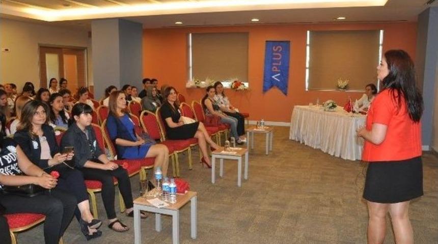 Acıbadem Adana Hastanesi Hemşirelik Haftasını Kutladı