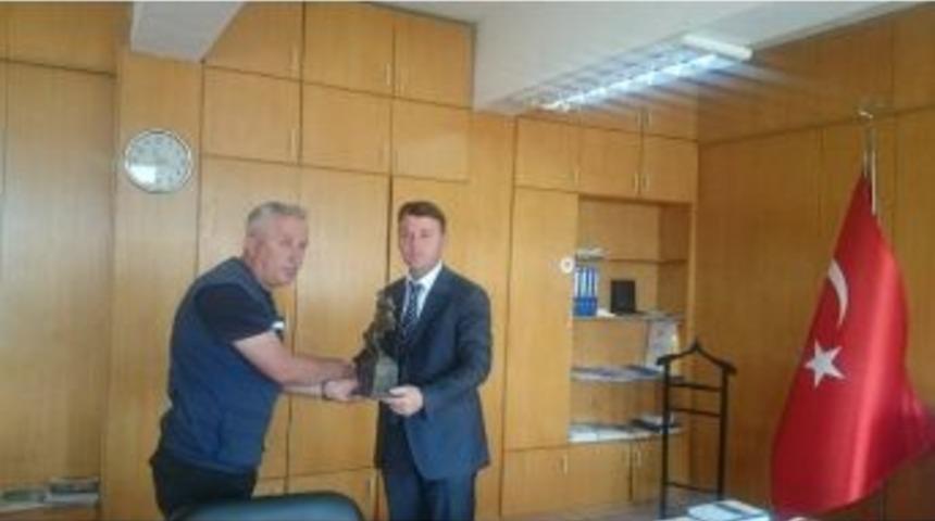 Afad Eskişehir M&uuml;d&uuml;r&uuml; Bayar&rsquo;a &Ouml;d&uuml;l