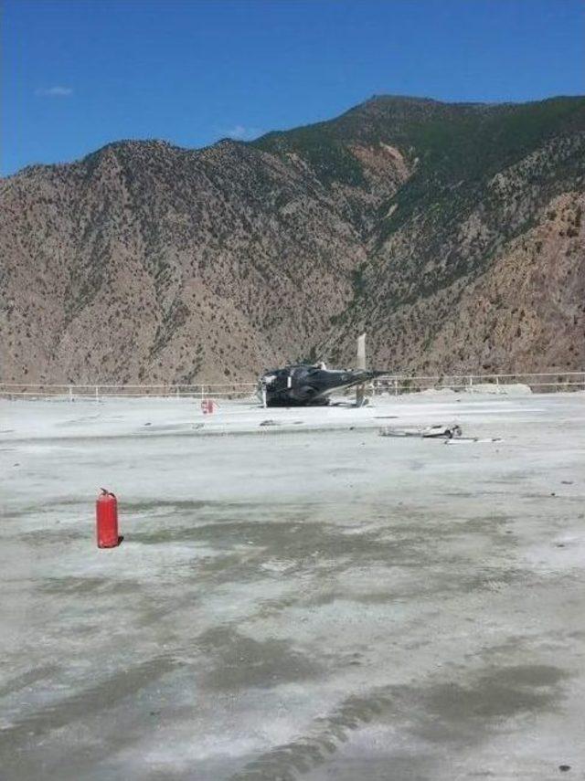 Artvin&rsquo;de Helikopter İnerken Yan Yattı: 3 Yaralı 2