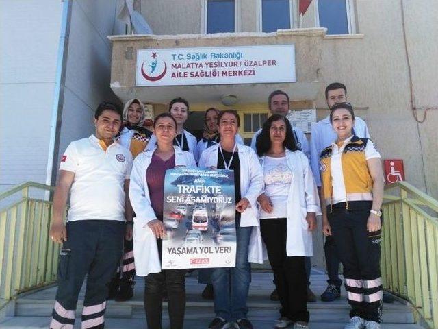 112 Ekipleri, Farkındalık İ&ccedil;in Afiş Astı 1