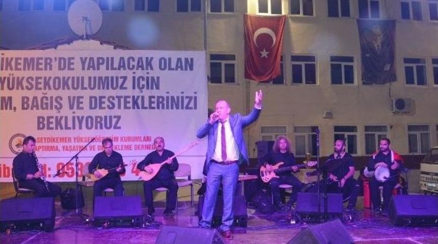 Kahramanlık T&uuml;rk&uuml;leri Seydikemer&rsquo;de Yankılandı