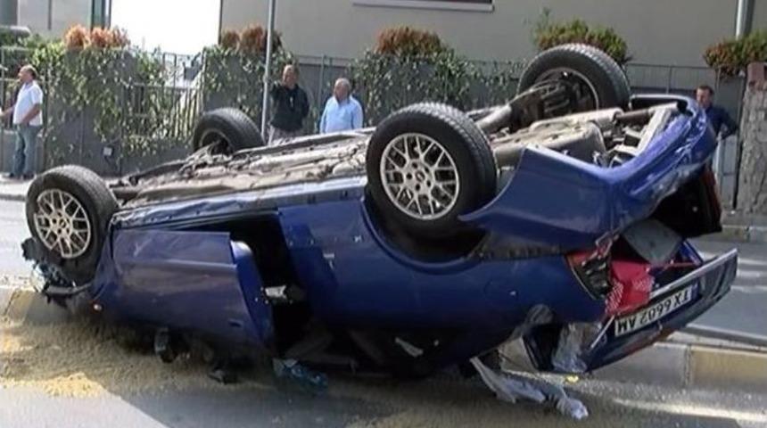 Takla Atarak Metrelerce S&uuml;r&uuml;klenen Otomobilden Kurtuluş