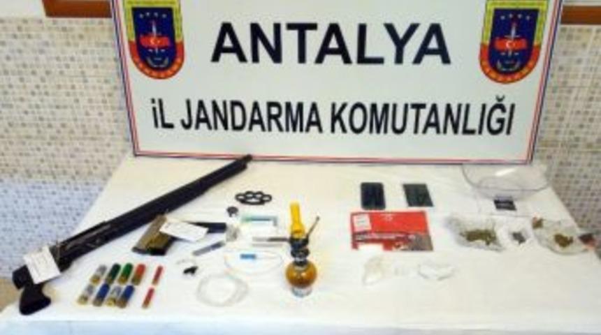 Manavgat&rsquo;ta Uyuşturucu Operasyonu