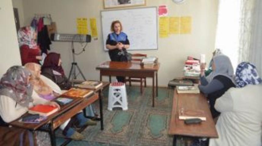 İzzetpaşa Mahallesinde Bilgilendirme Toplantısı Yapıldı