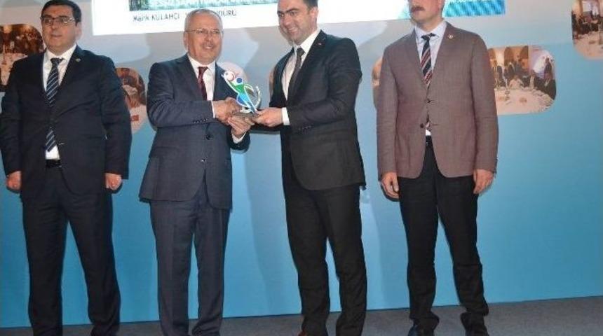 Konya B&uuml;y&uuml;kşehir Belediyespor Yılın Spor Kul&uuml;b&uuml; Se&ccedil;ildi