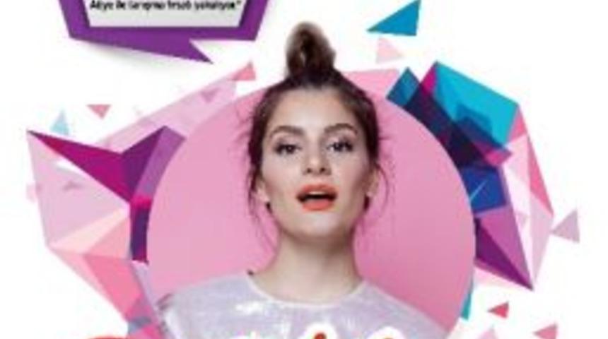 &Uuml;nl&uuml; Sanat&ccedil;ı Atiye, Hayranlarını Esas 67 Avm&rsquo;de Coşturacak