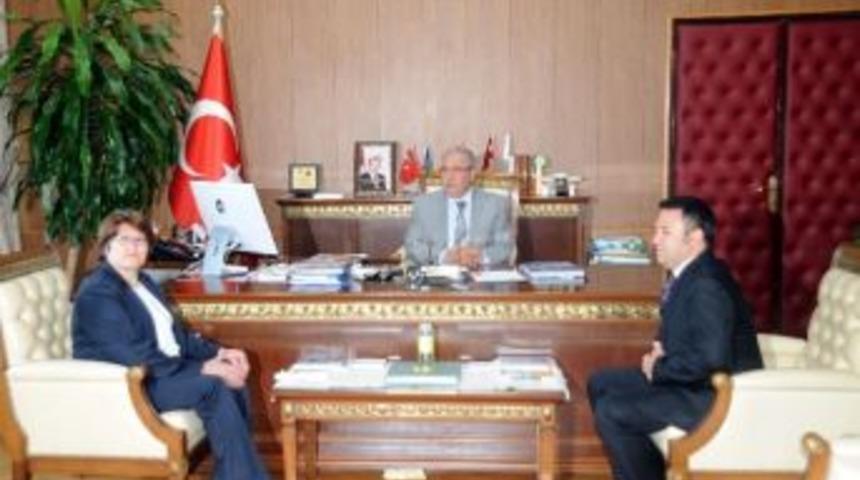 Bilim Sanayi Ve Teknoloji M&uuml;d&uuml;r Vekili İman&rsquo;dan Vali Nayir&rsquo;e Ziyaret