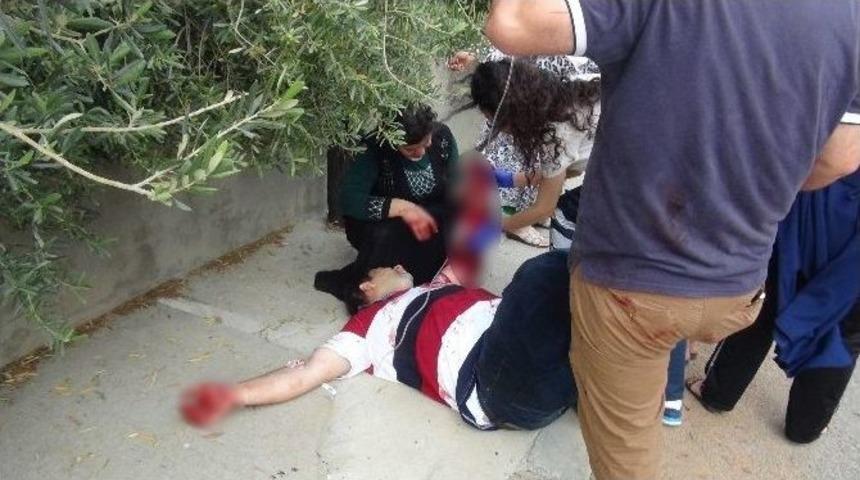 Mersin&rsquo;de Boşanma Kavgası: 5 Yaralı