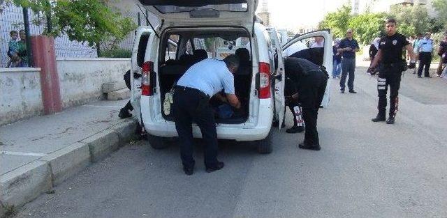 Mersin’de Boşanma Kavgası: 5 Yaralı 2