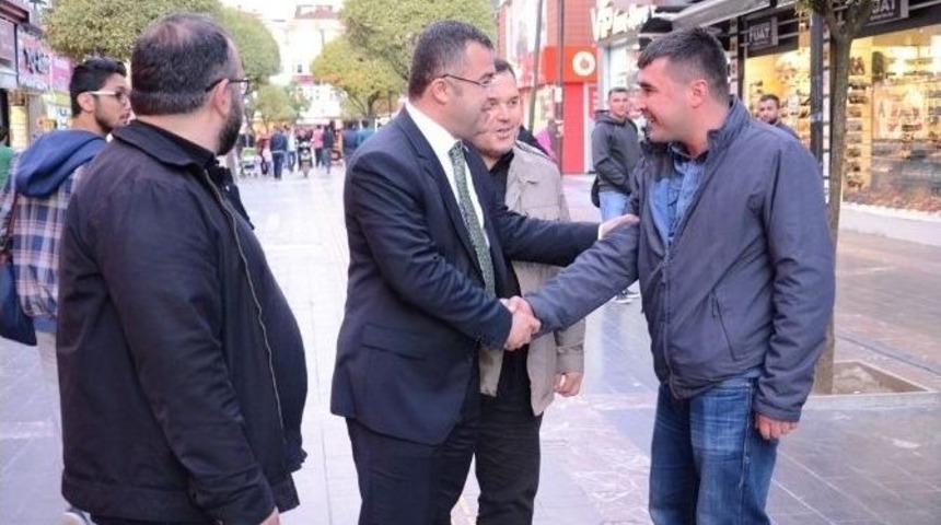 Keskin, Halkla İ&ccedil; İ&ccedil;e Olmayı S&uuml;rd&uuml;r&uuml;yor