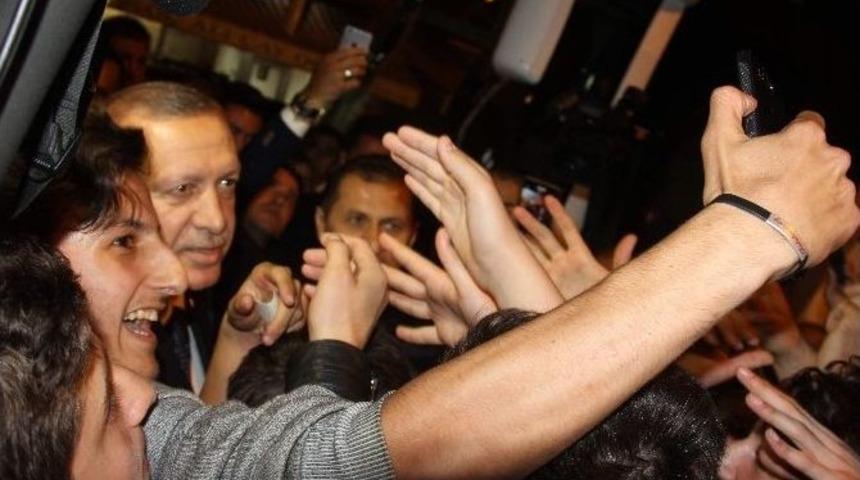 Cumhurbaşkanı&rsquo;ndan, Kendine Kız İstemesi İ&ccedil;in Yardım Talep Etti