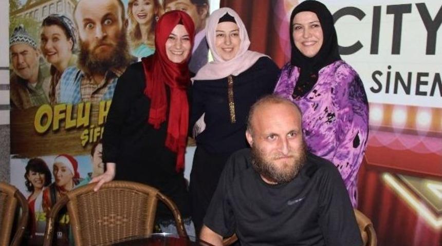 Oflu Hocanın Şifresi 2&rsquo;nin Galası Karab&uuml;k&rsquo;te Yapıldı