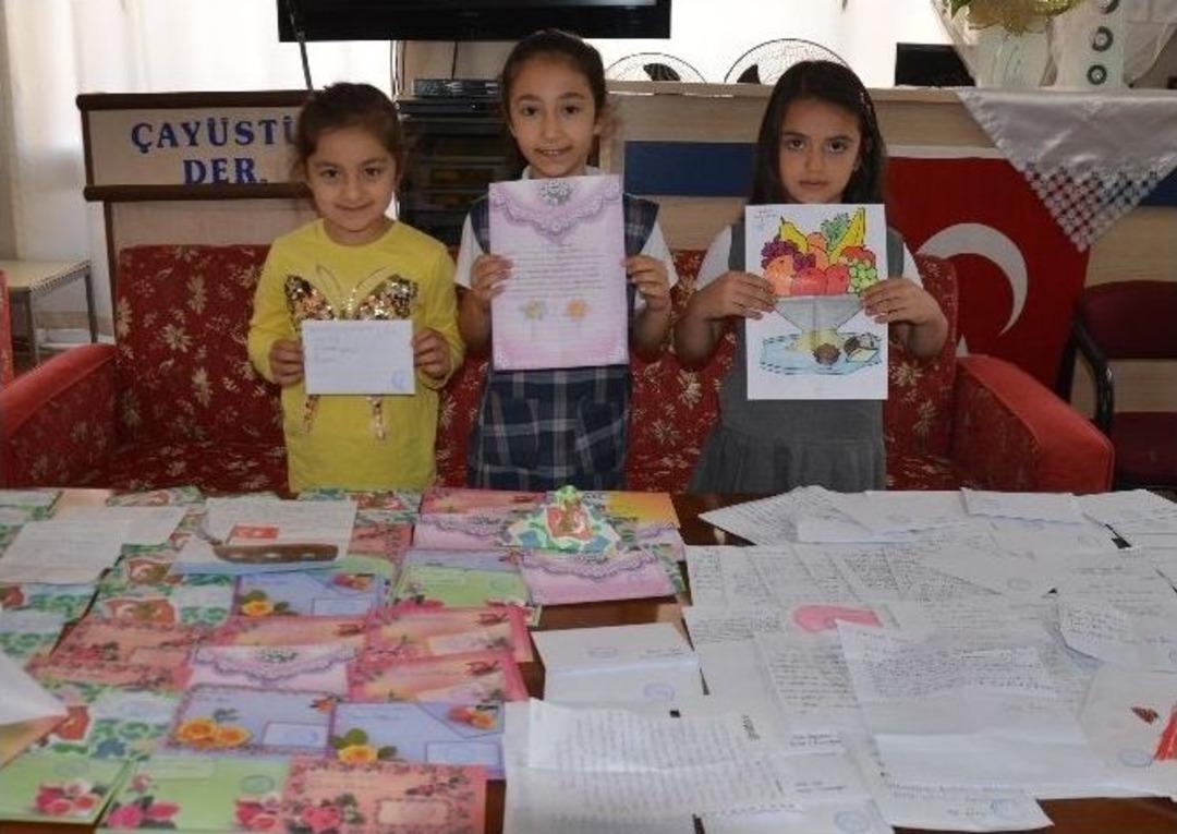 6 Yaşındaki Kız &Ouml;ğrenciden, Operasyondaki Mehmet&ccedil;iğe G&ouml;zyaşı Dolu Mektup