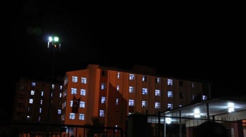 Kızların Su Protestosu