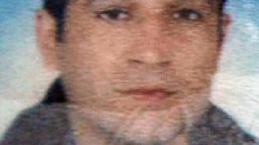 Eski Eşinin İtmesi Sonucu Kırık Bardağın &Uuml;st&uuml;ne D&uuml;ş&uuml;p &Ouml;ld&uuml;