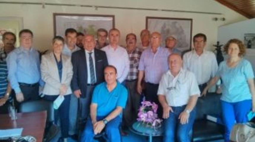 Yapı Kooperatifleri Temsilcileri Belediye Yetkilileri İle G&ouml;r&uuml;şt&uuml;