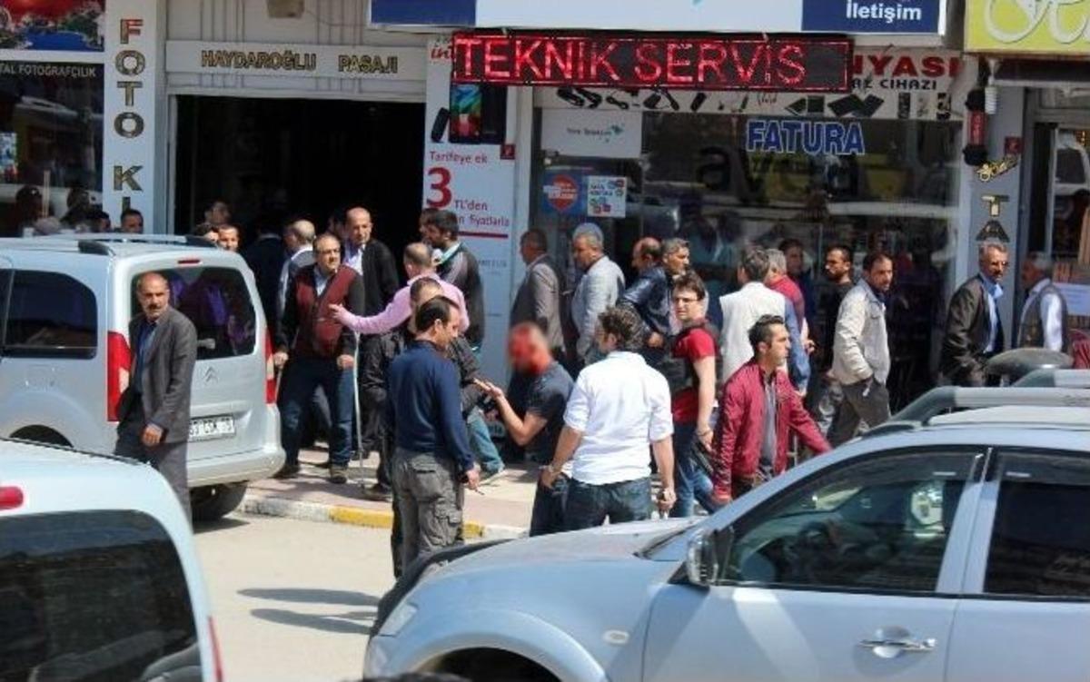 Canlı Bomba Ş&uuml;phelisi Şehrin G&ouml;beğinde Yakalandı