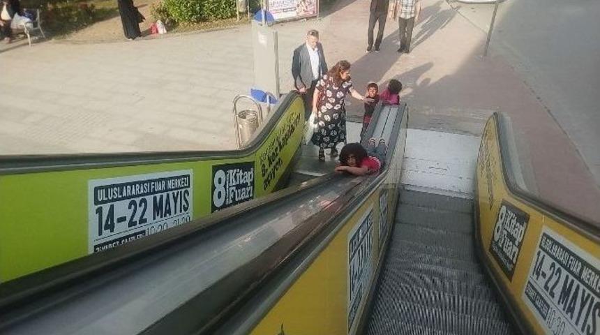 Minik &Ccedil;ocukların En Tehlikeli Oyunu