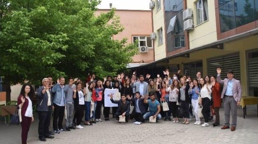 Başkan Yavaş, &Uuml;niversiteliler İle Turizmi Konuştu
