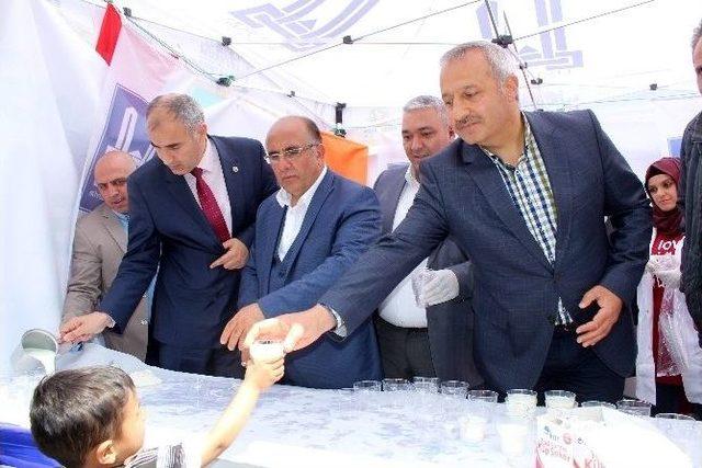 &Ouml;nce S&uuml;t Sonra Bisiklet Dağıttılar 2
