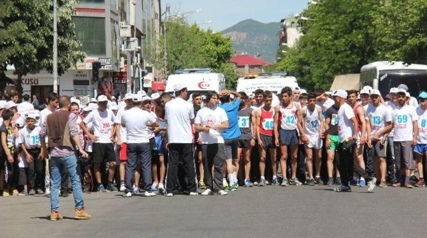 Bing&ouml;l&rsquo;de Halk Koşusu D&uuml;zenlendi