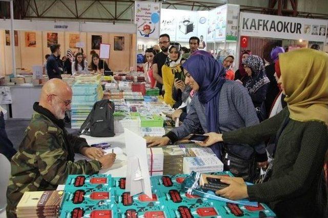 Yazar Noyan: &ldquo;tek Cemaat Bir Arada Namaz Kılanlardır&rdquo; 1