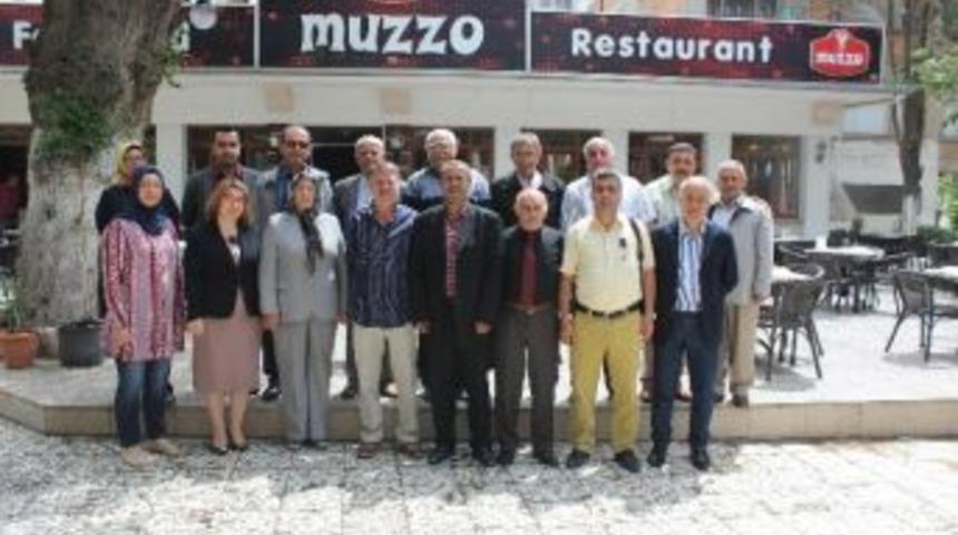 Dostluk Grubu Bir Araya Geldi