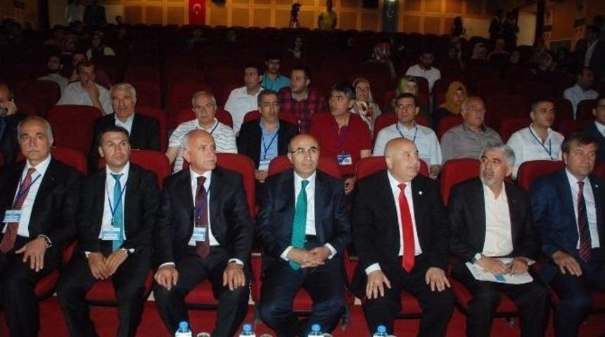 Tarihin Seyri İ&ccedil;inde &ldquo;vakıf Medeniyeti&rdquo; Sempozyumu