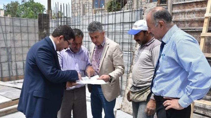 Başkan &Ccedil;elik, Mahallelerdeki &Ccedil;alışmaları Yerinde İnceledi