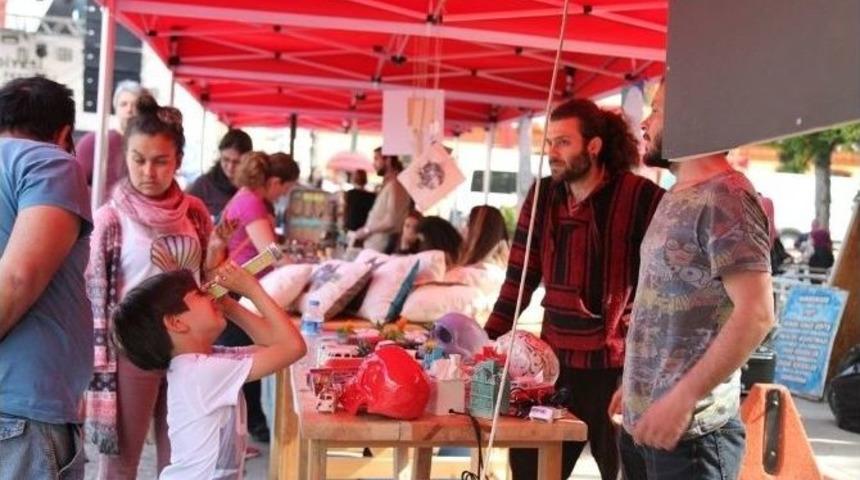 Ağa&ccedil; Ellerde Yaşam Buluyor