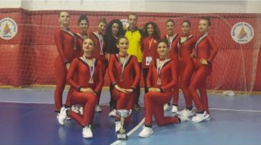 Me&uuml; Step Takımı T&uuml;rkiye İkincisi Oldu