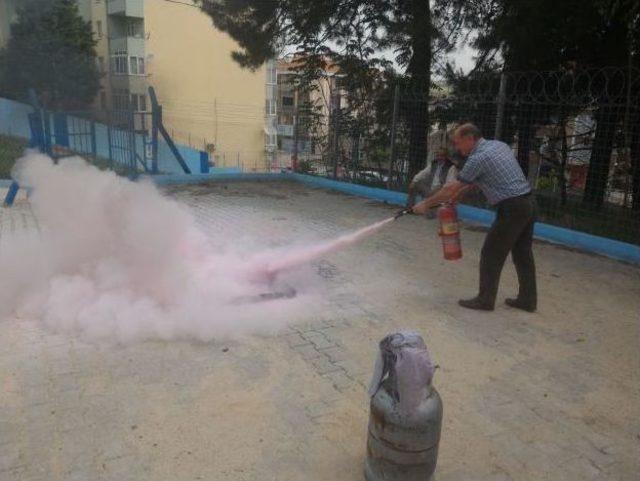 Teski Personeline Yangın Söndürme Eğitimi